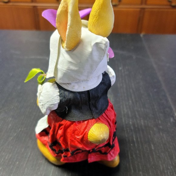 Clothtique Bunny Pair by Possible Dreams Ltd - Picture 10 of 13